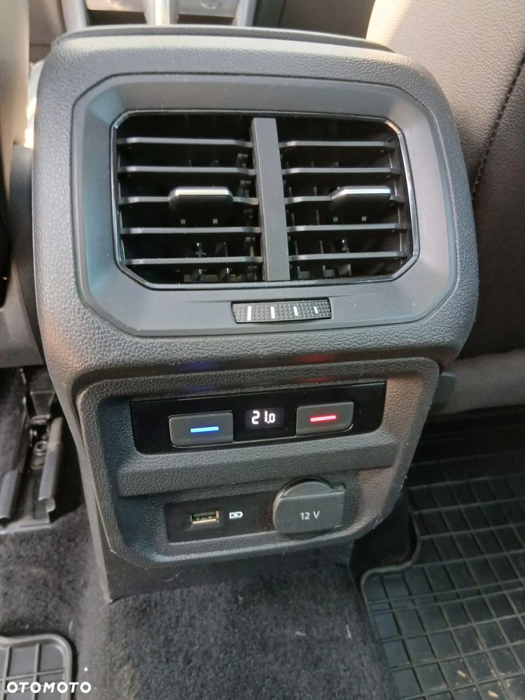 Volkswagen Tiguan 2.0 TDI SCR DSG R-Line - 26