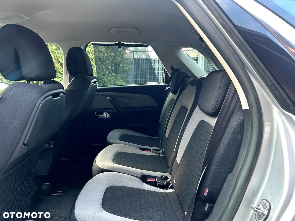 Citroën C4 Picasso e-HDi 115 Intensive - 8