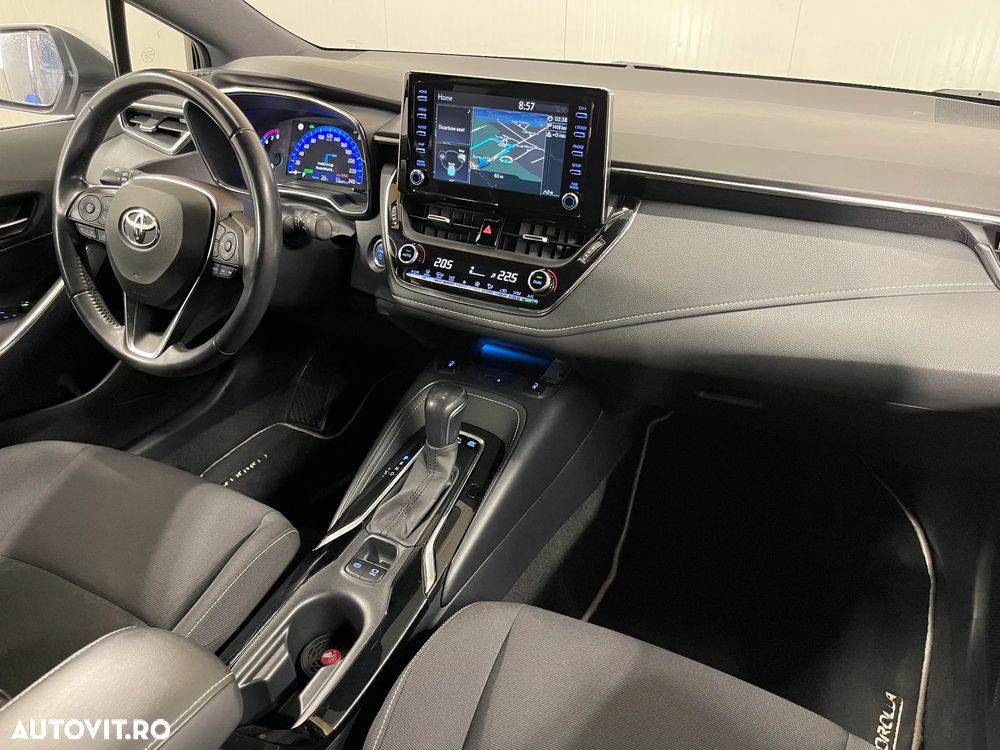 Toyota Corolla 2.0 HSD TS Exclusive - 8