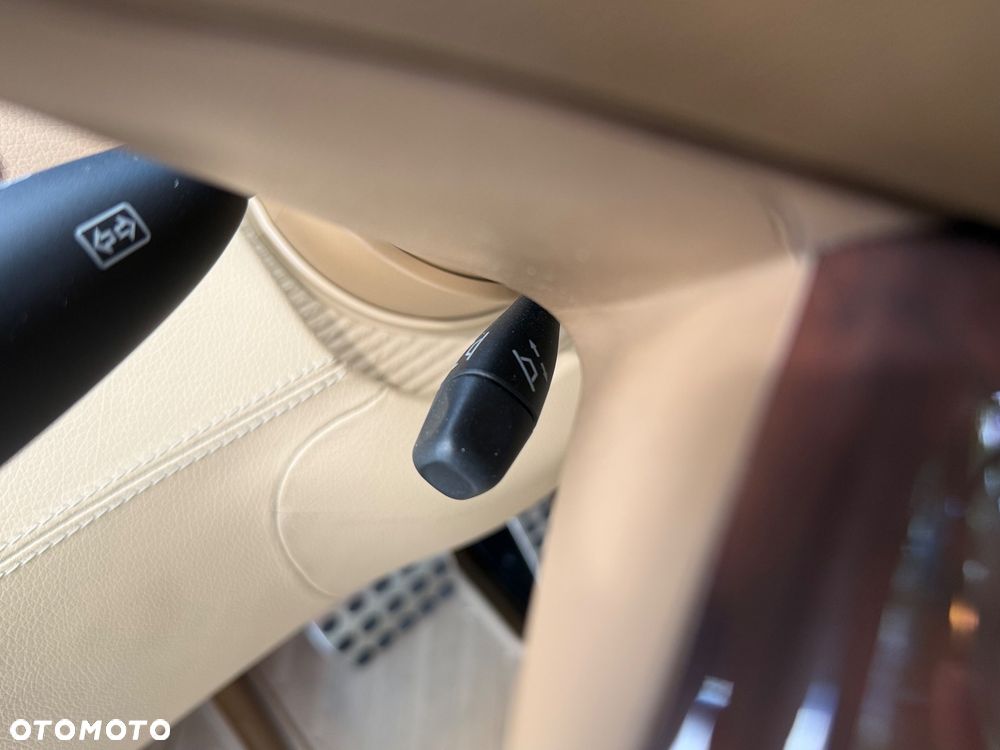 Mercedes-Benz CL 500 4-Matic BlueEff - 23