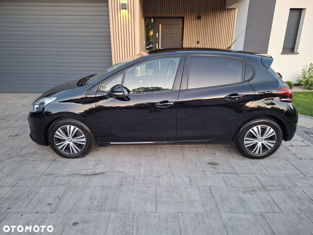 Peugeot 208 - 2
