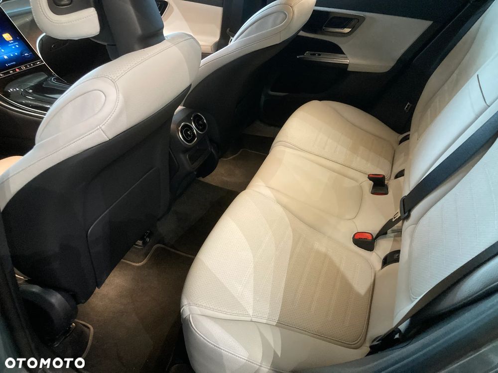 Mercedes-Benz GLC 200 mHEV 4-Matic AMG Line - 14