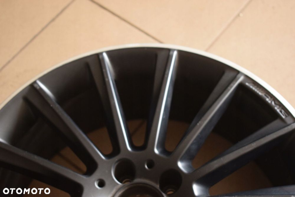 Mercedes AMG 7.5Jx19 5x112 ET33 - 4