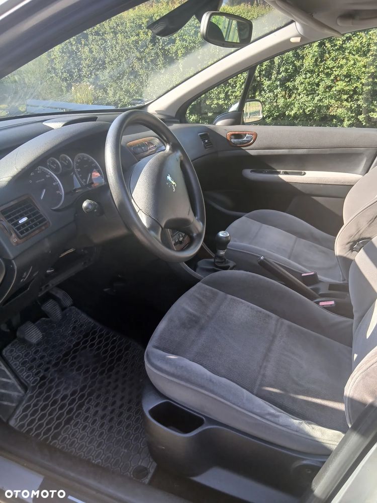 Peugeot 307 1.6 - 6