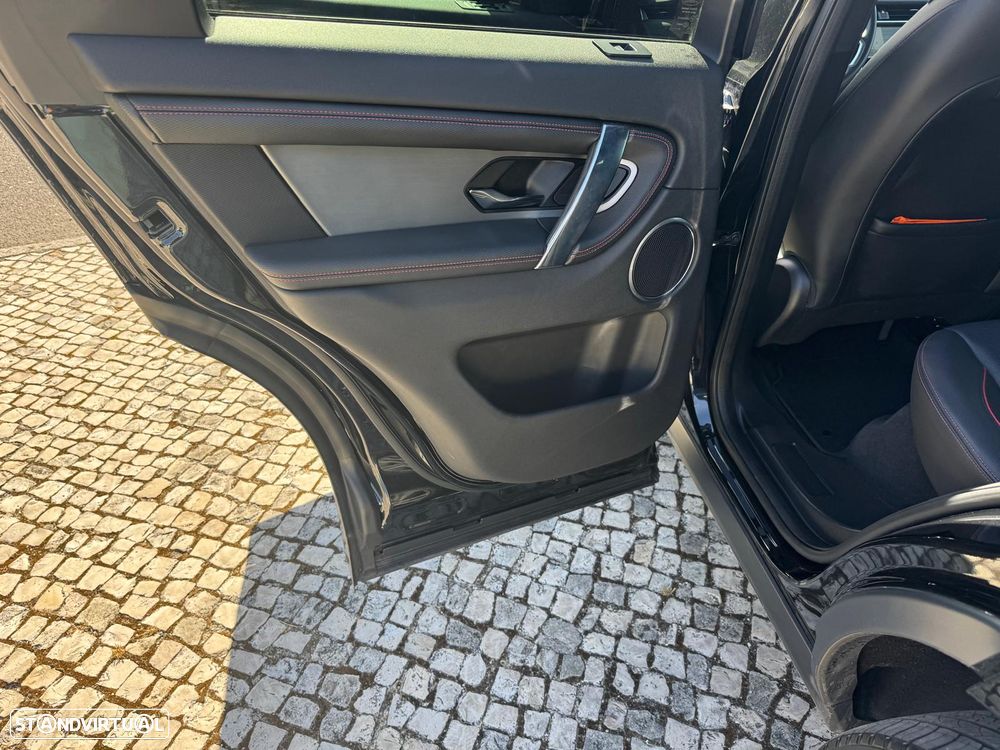 Land Rover Discovery Sport - 11