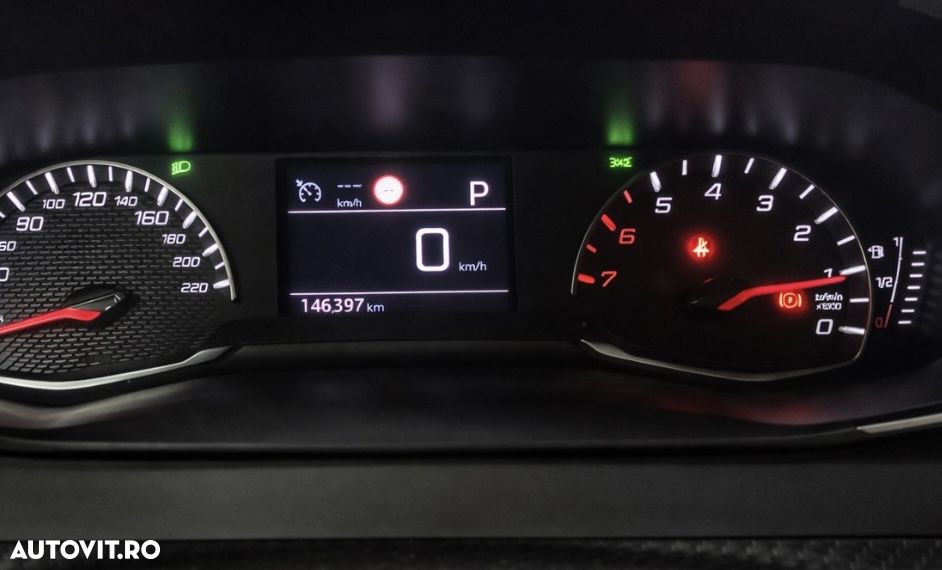 Peugeot 2008 PureTech 130 EAT8 Active Pack - 15