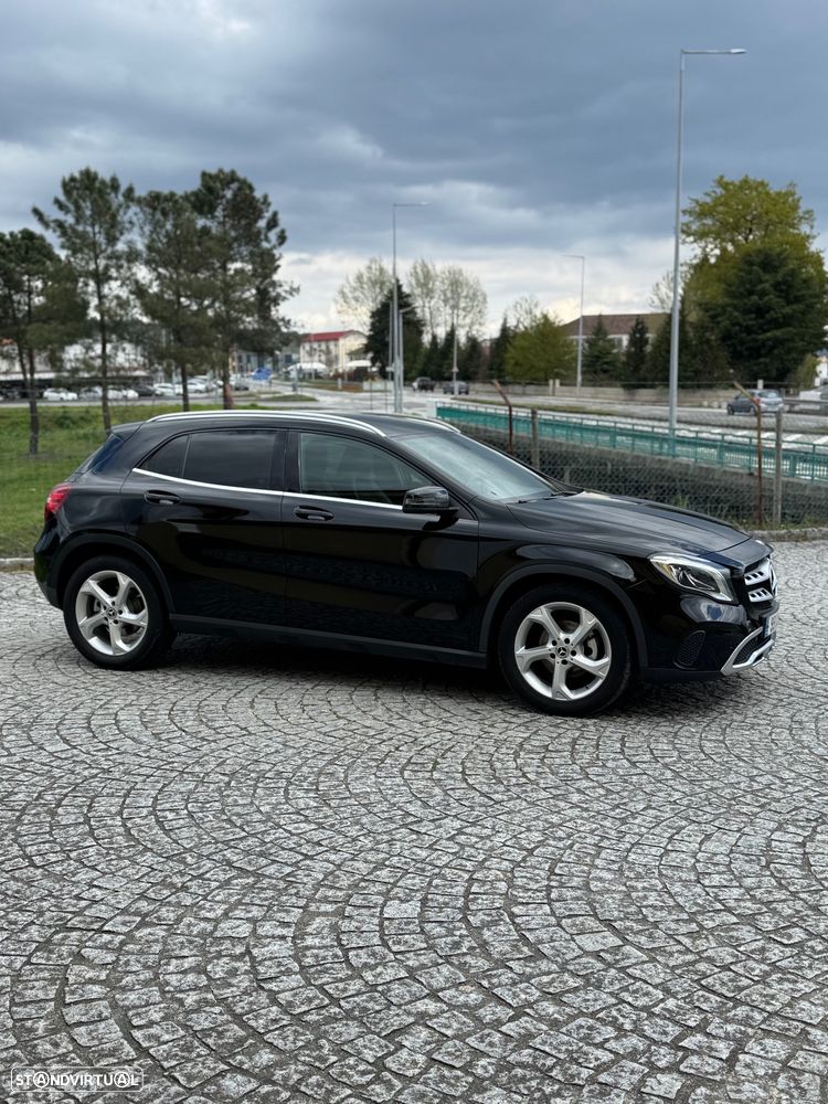 Mercedes-Benz GLA 180 (CDI) d Urban - 2