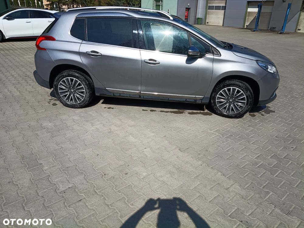 Peugeot 2008 1.6 VTi Allure - 2