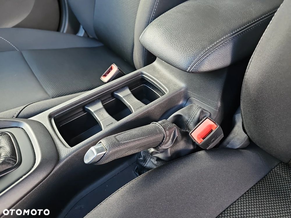 Ford Focus 1.5 EcoBoost Trend Edition Business - 27