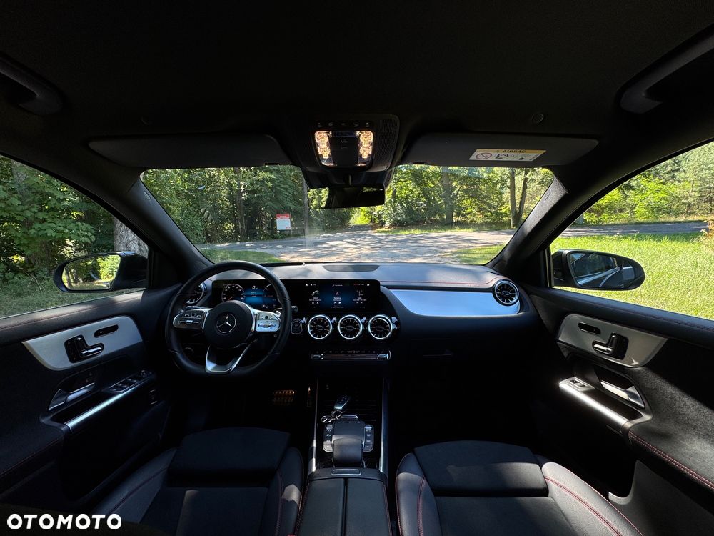 Mercedes-Benz EQA 350 66.5kWh 4-Matic AMG Line - 7