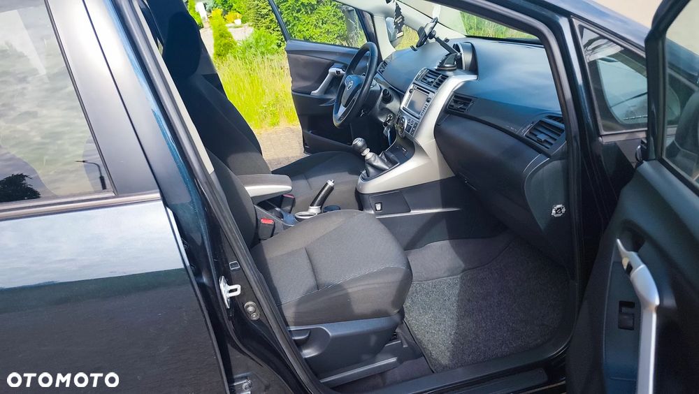 Toyota Verso 2.0 D-4D Executive - 16