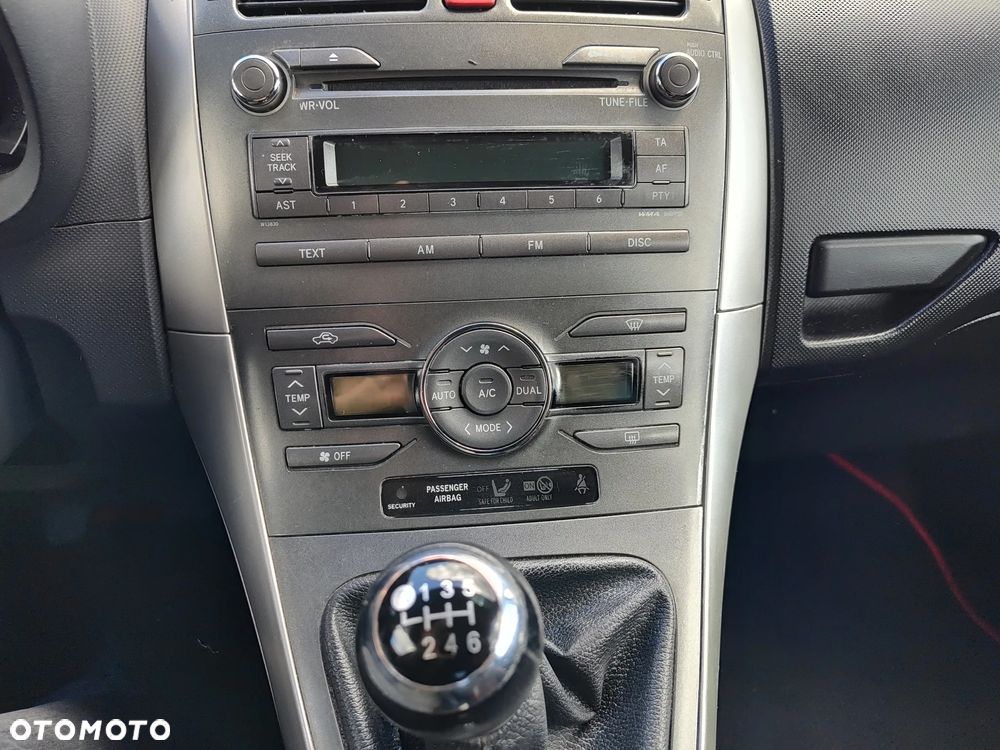 Toyota Auris 1.33 VVT-i Premium - 20