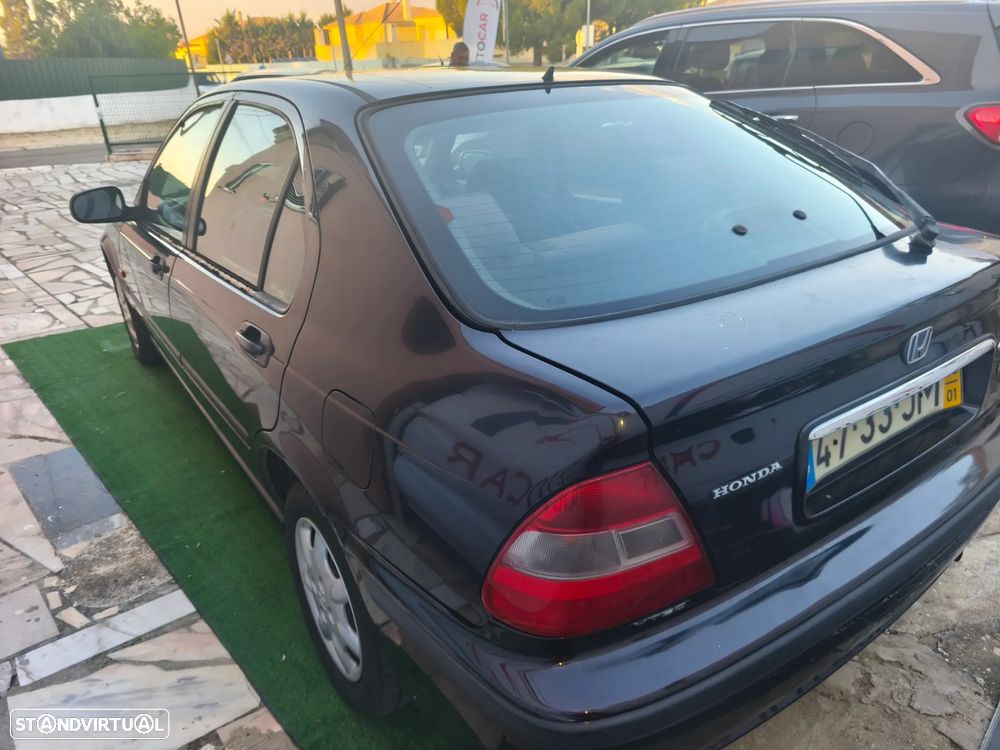 Honda Civic 1.5i LS - 21