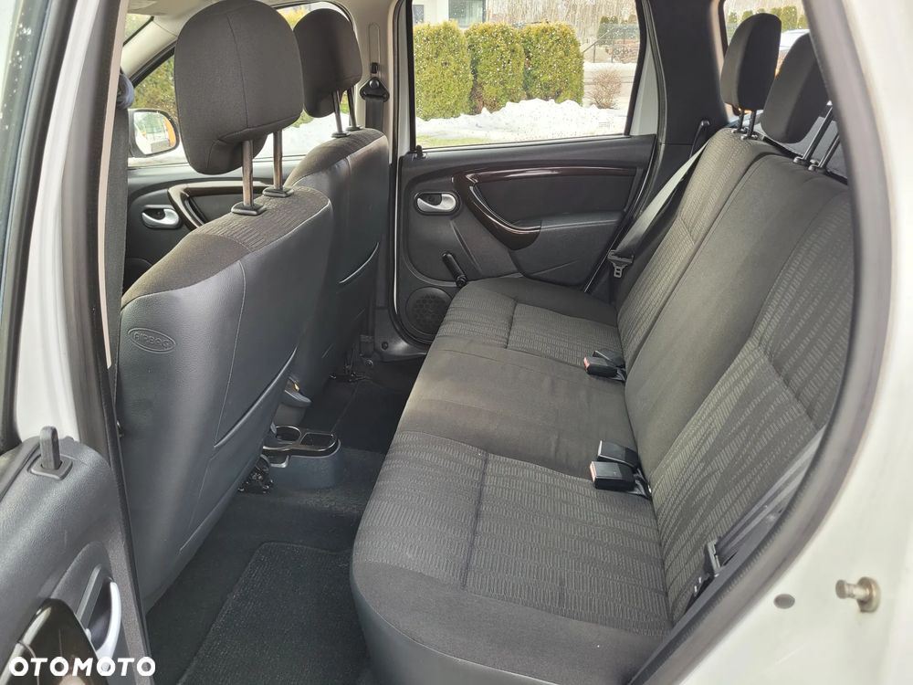 Dacia Duster dCi 90 FAP 4x2 Ambiance - 12