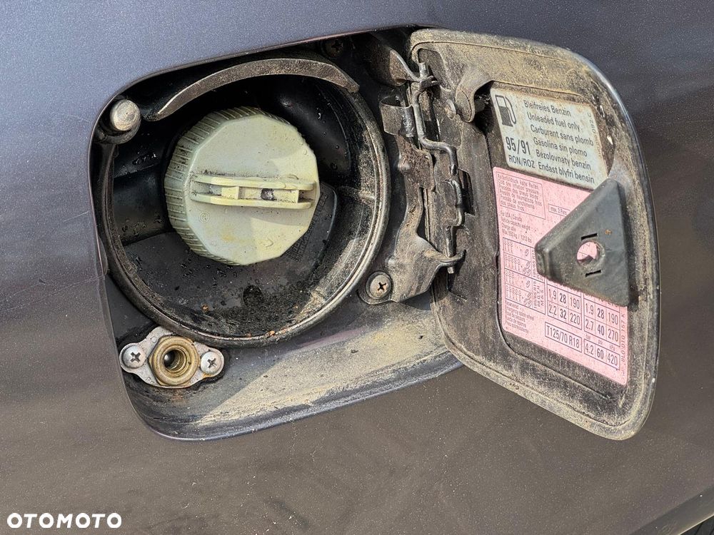 Audi A3 3-drzwiowe 1.6 Ambition - 26