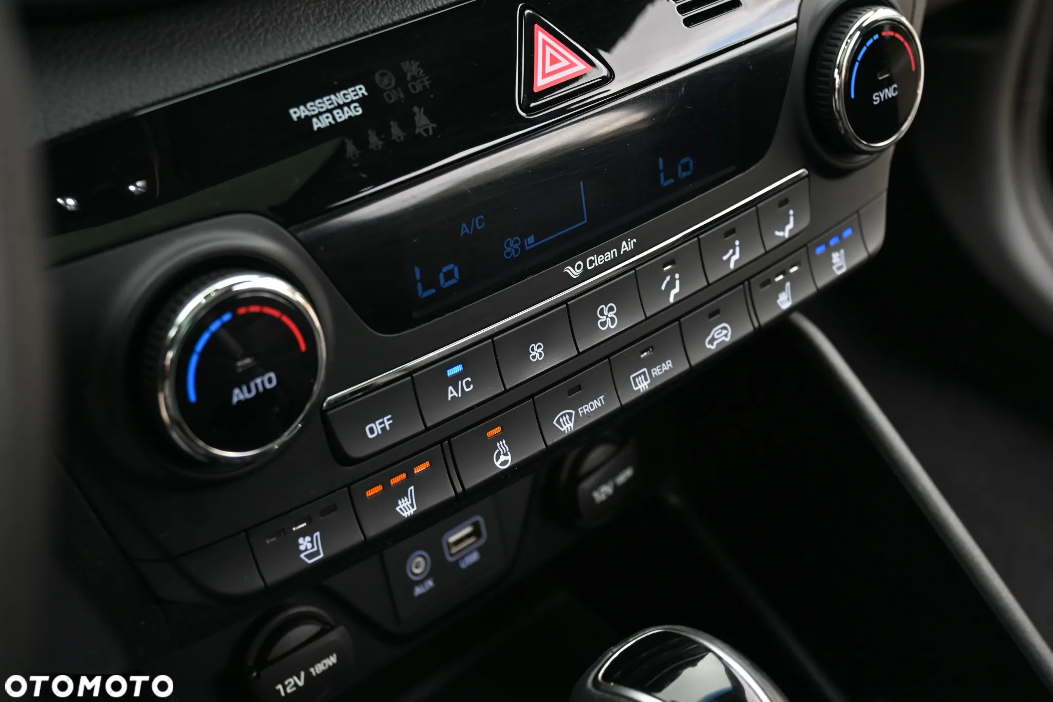 Hyundai Tucson 2.0 CRDi Premium 4WD - 29