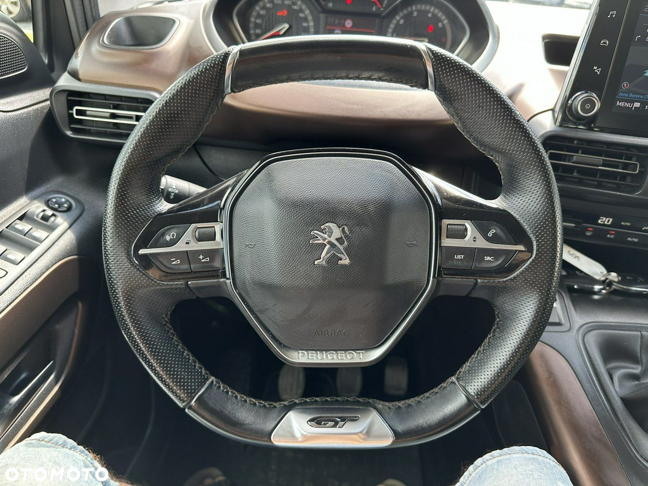 Peugeot Rifter - 16