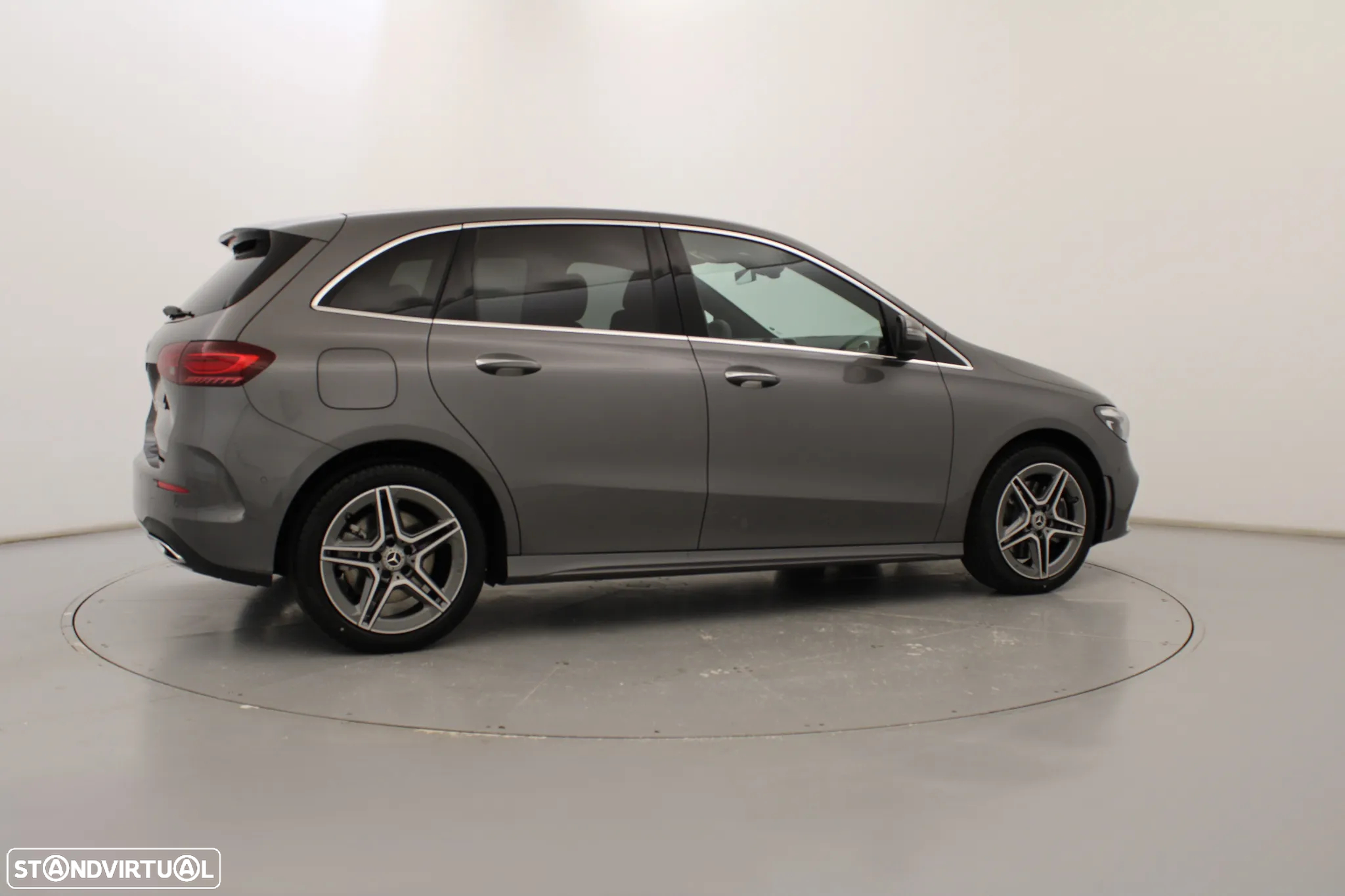 Mercedes-Benz B 250 e - 5