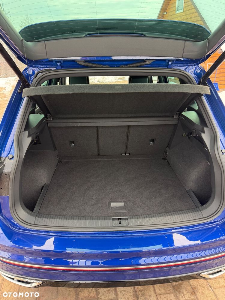 Volkswagen Tiguan 2.0 TDI SCR 4MotION DSG R-Line - 15