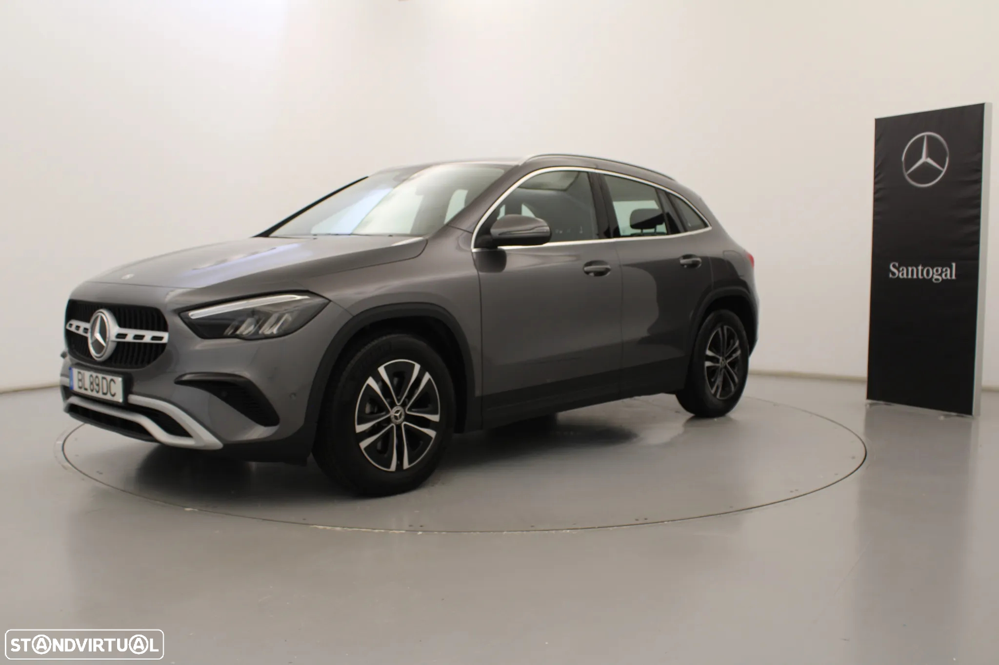 Mercedes-Benz GLA 200 Standard - 14