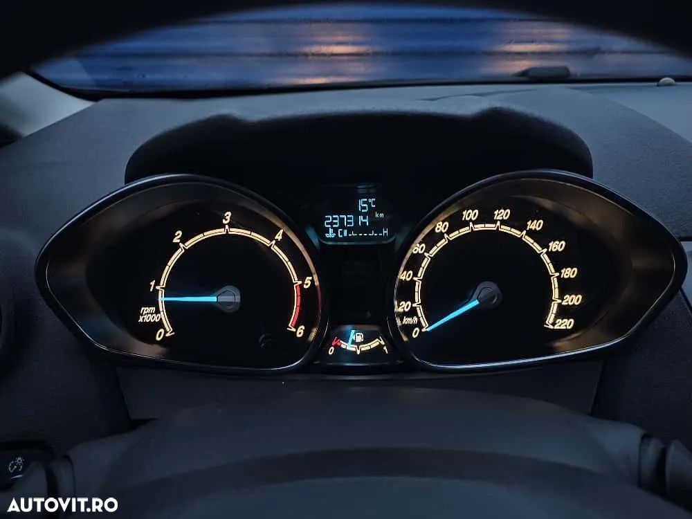 Ford Fiesta - 16