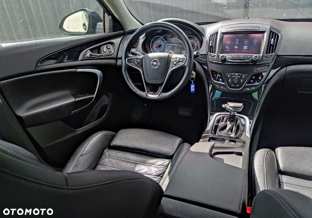 Opel Insignia - 12
