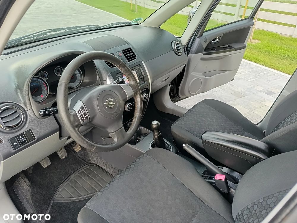 Suzuki SX4 1.6 VVT 4x4 Style - 7