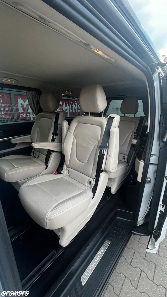 Mercedes-Benz Klasa V - 10