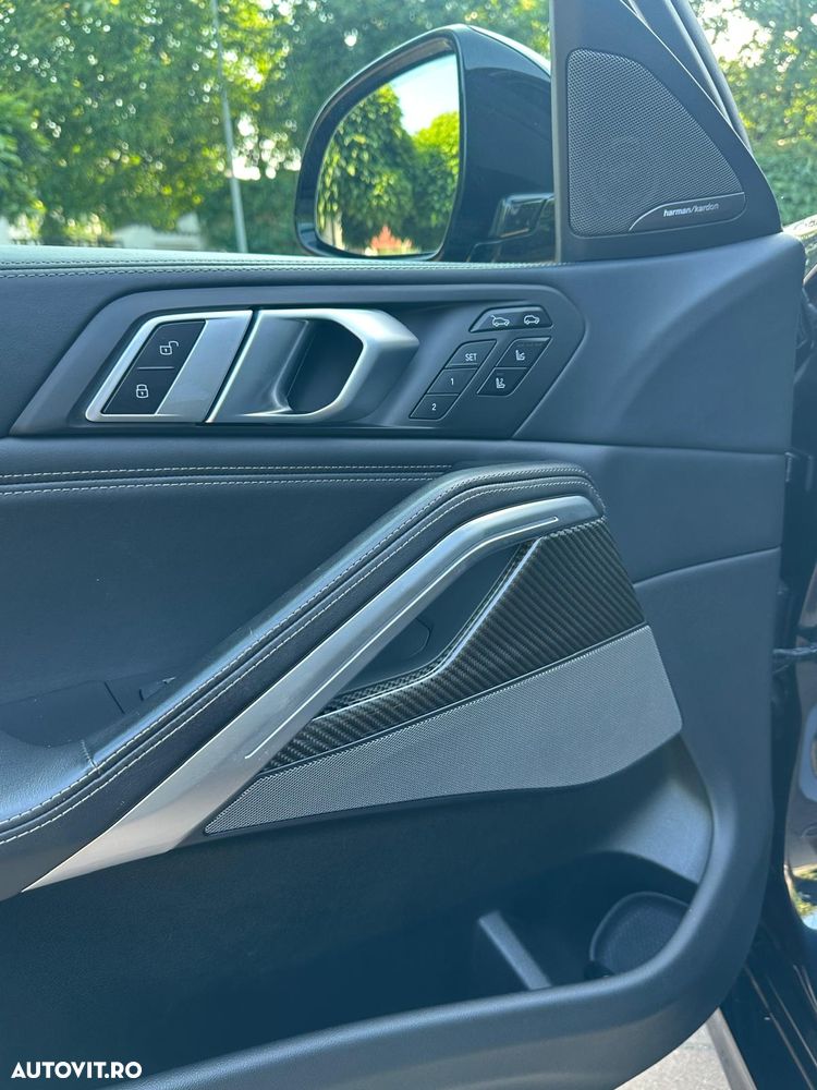BMW X6 xDrive40i - 12