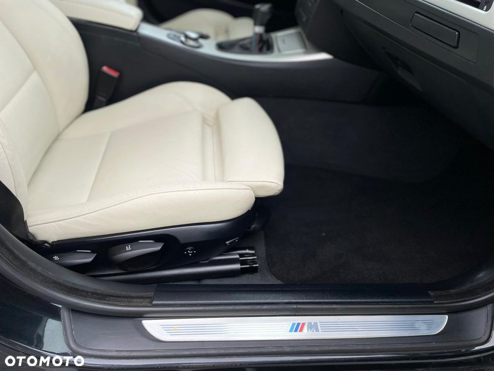 BMW Seria 3 320d DPF Blue Performance Edition Fleet Sport - 35