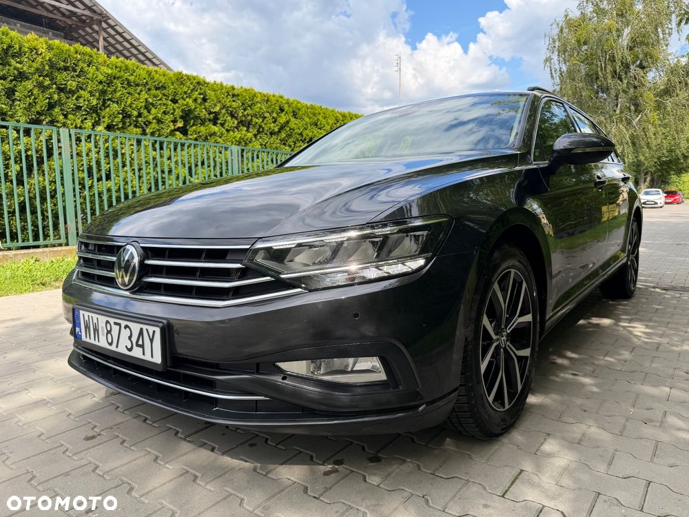 Volkswagen Passat 1.5 TSI EVO Business DSG - 1