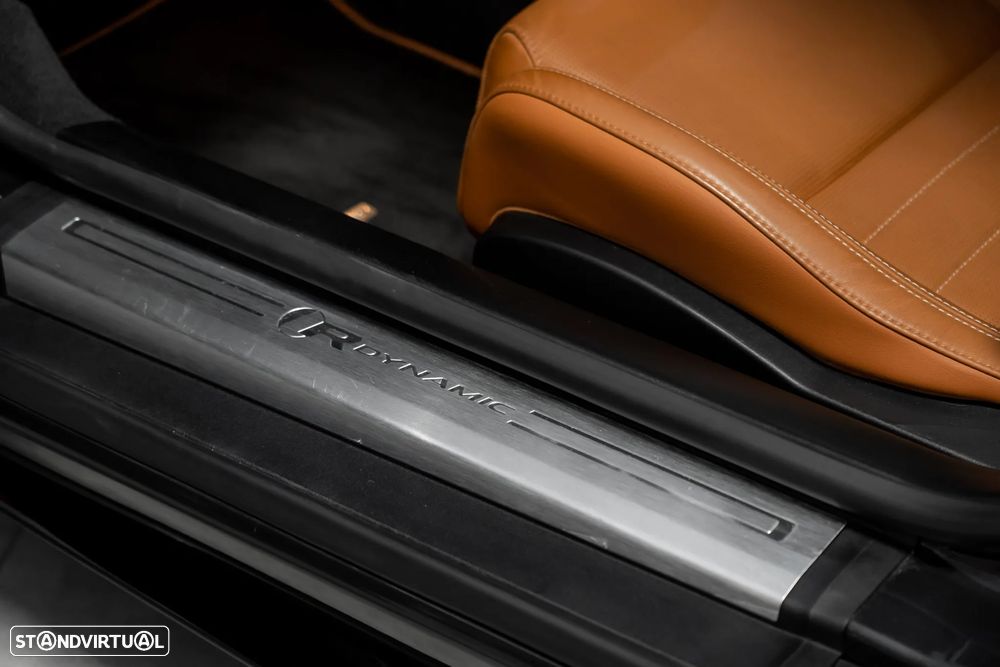 Jaguar F-Type 2.0 i4 R-Dynamic - 23
