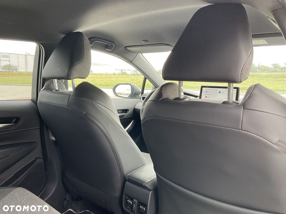 Toyota Corolla 1.8 Hybrid Style - 18