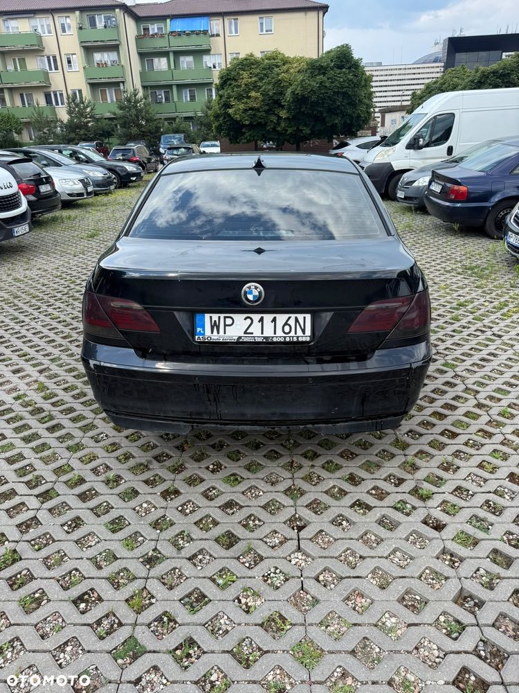 BMW Seria 7 - 12