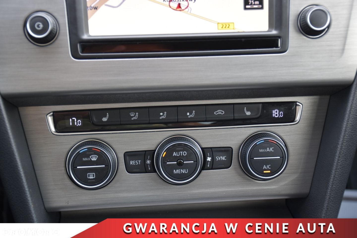 Volkswagen Passat - 16