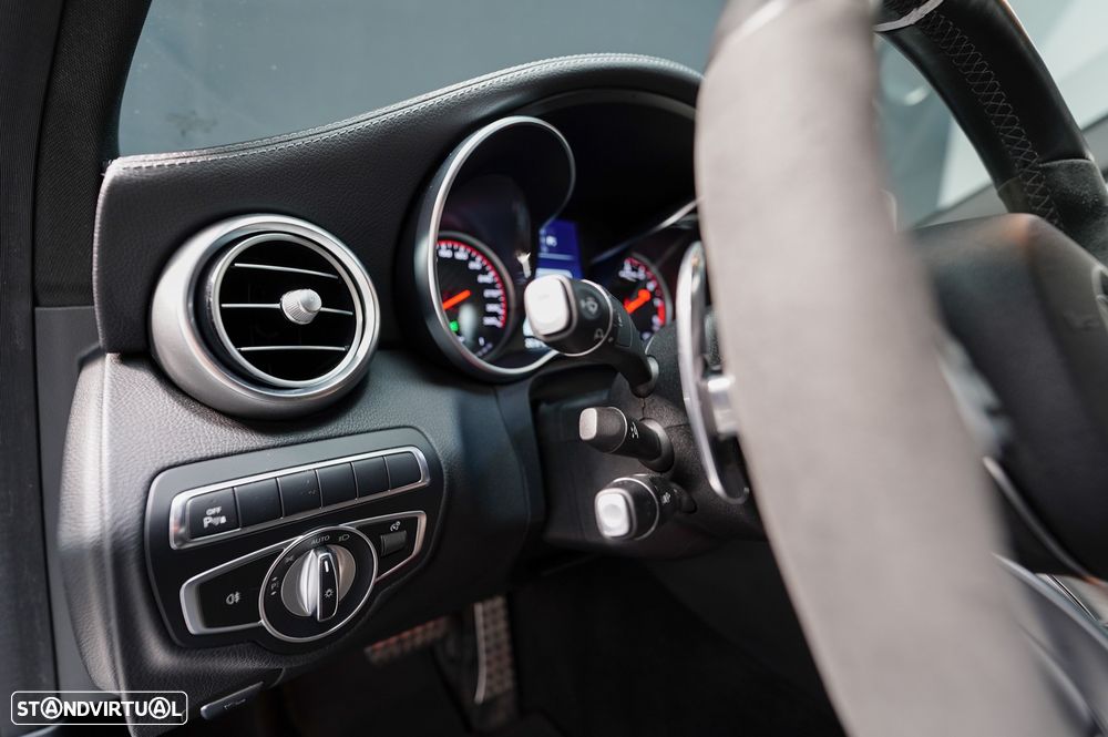 Mercedes-Benz C 63 AMG S - 27