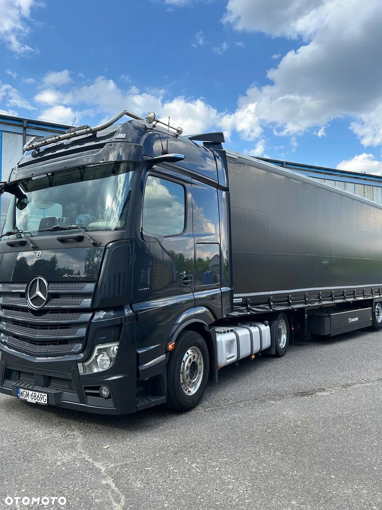 Mercedes-Benz Actros - 2
