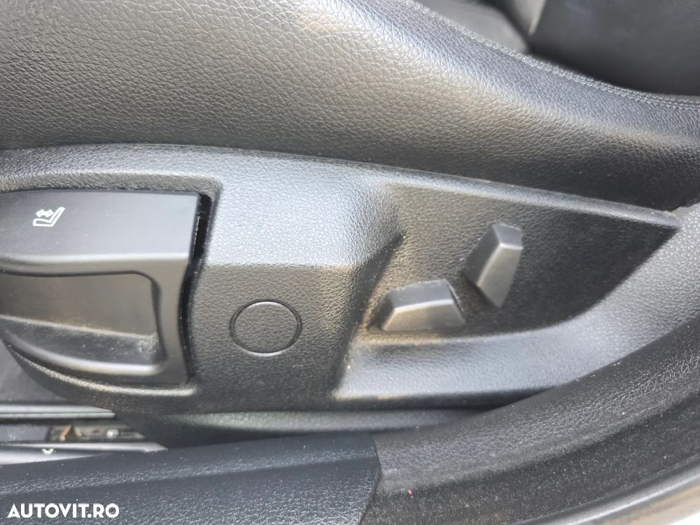 BMW Seria 5 520d Touring Sport-Aut. - 19