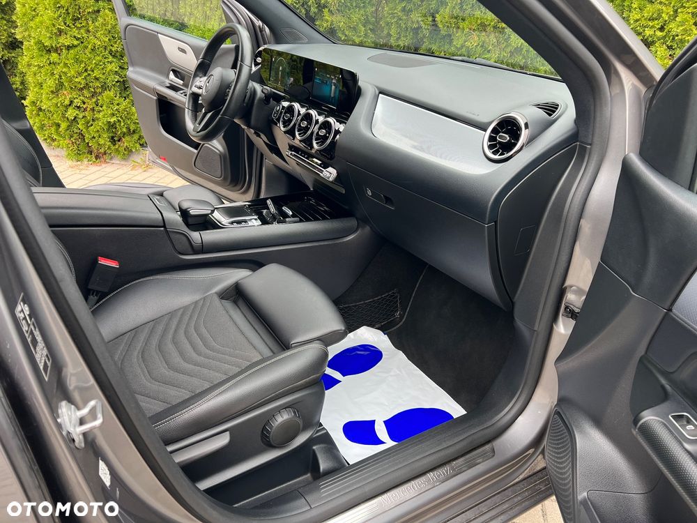 Mercedes-Benz Klasa B 180 7G-DCT Edition 19 - 30