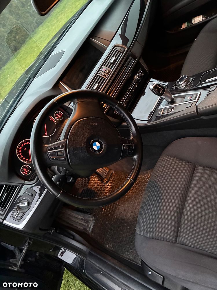 BMW Seria 5 520d - 19