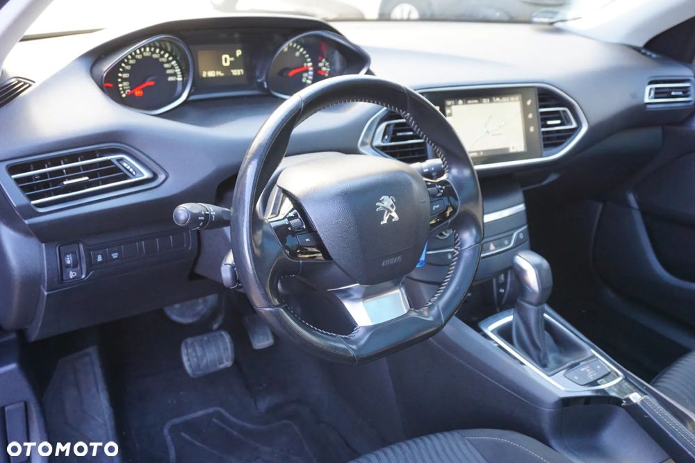 Peugeot 308 BlueHDi 120 EAT6 Stop & Start Allure - 9