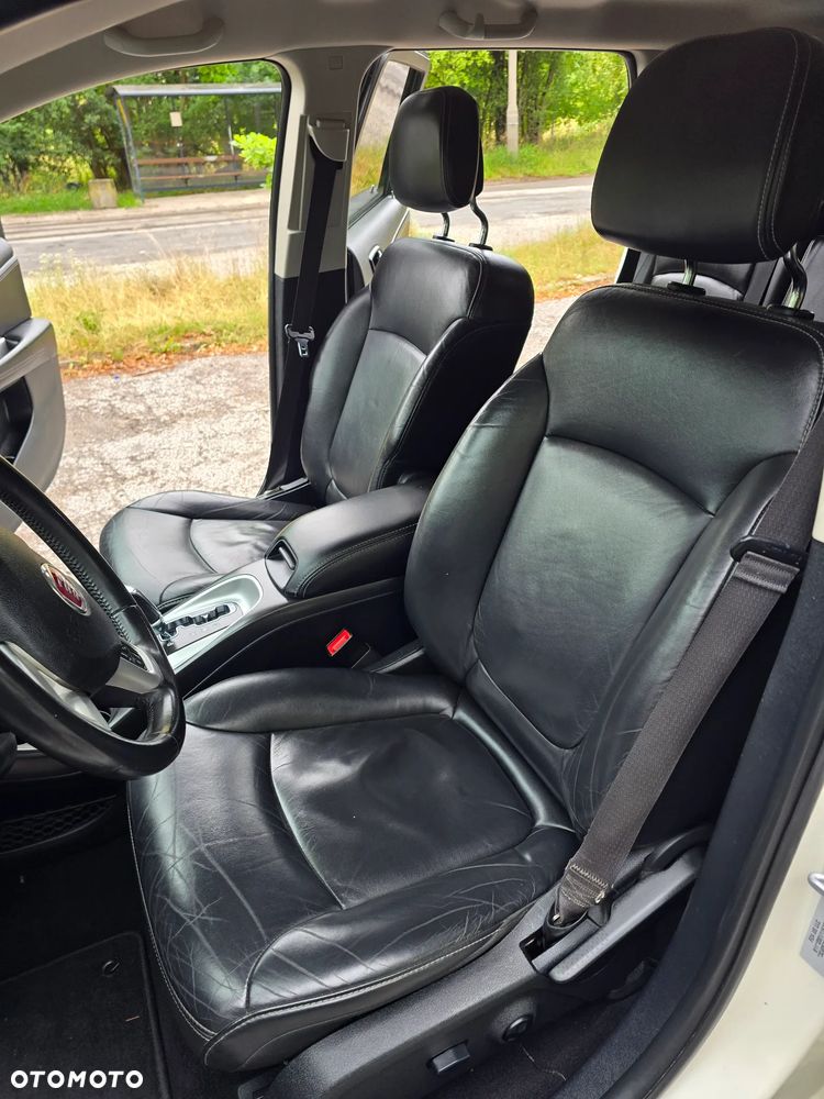 Fiat Freemont 2.0 Multijet Black Code AWD - 24
