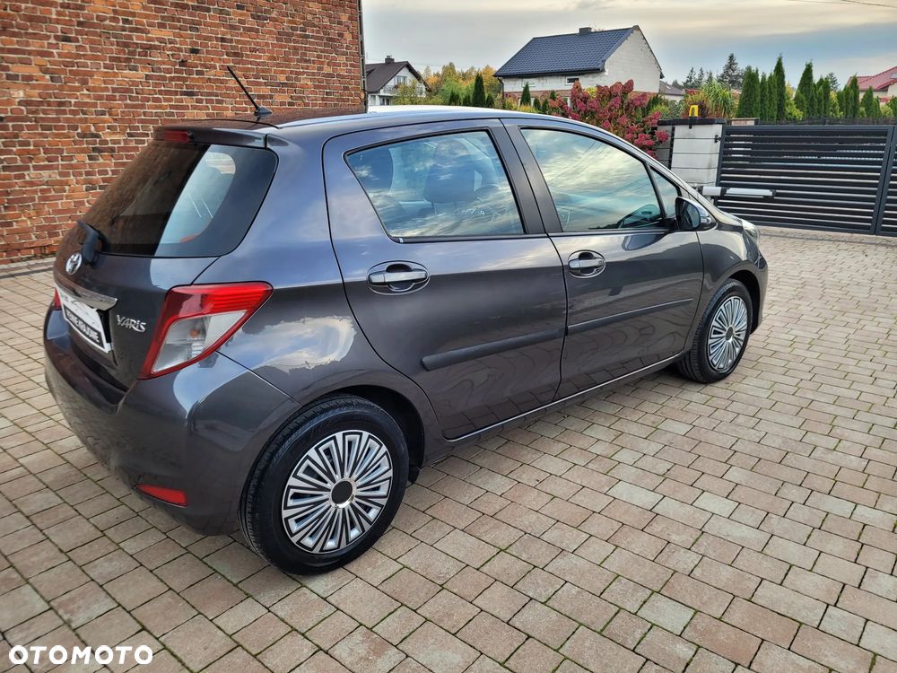 Toyota Yaris 1.33 Sol - 8