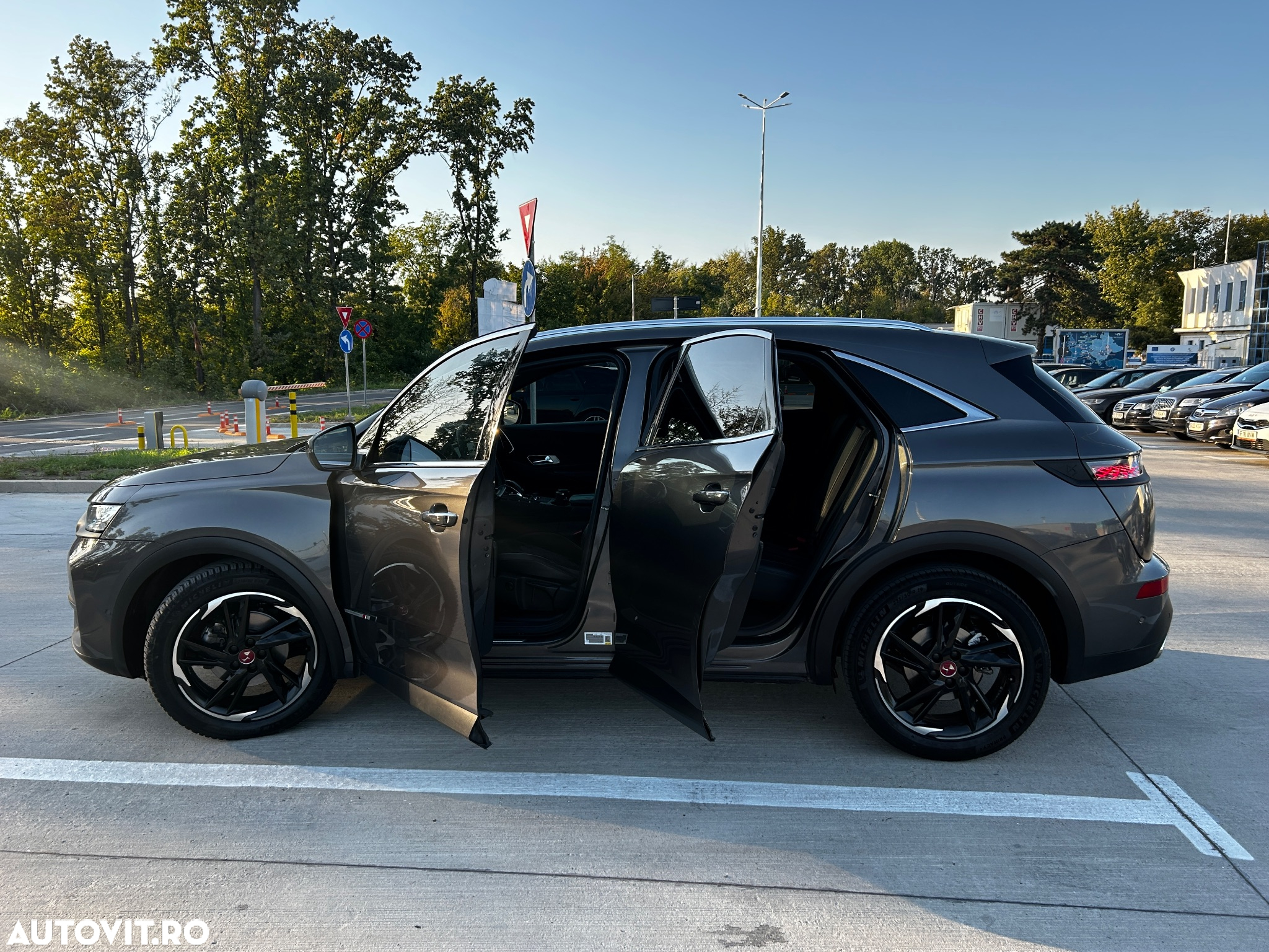 DS Automobiles DS 7 Crossback - 15