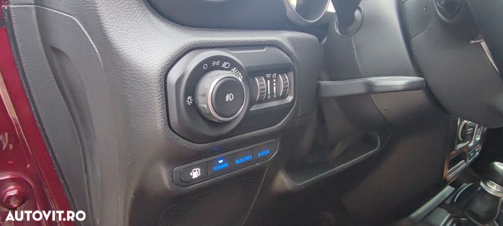 Jeep Wrangler ver-2-0-4xe-at8-phev-sahara - 29