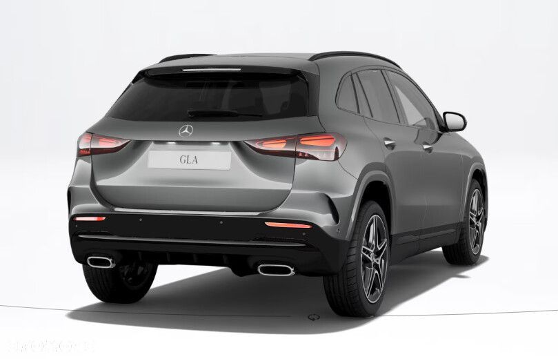 Mercedes-Benz GLA - 5