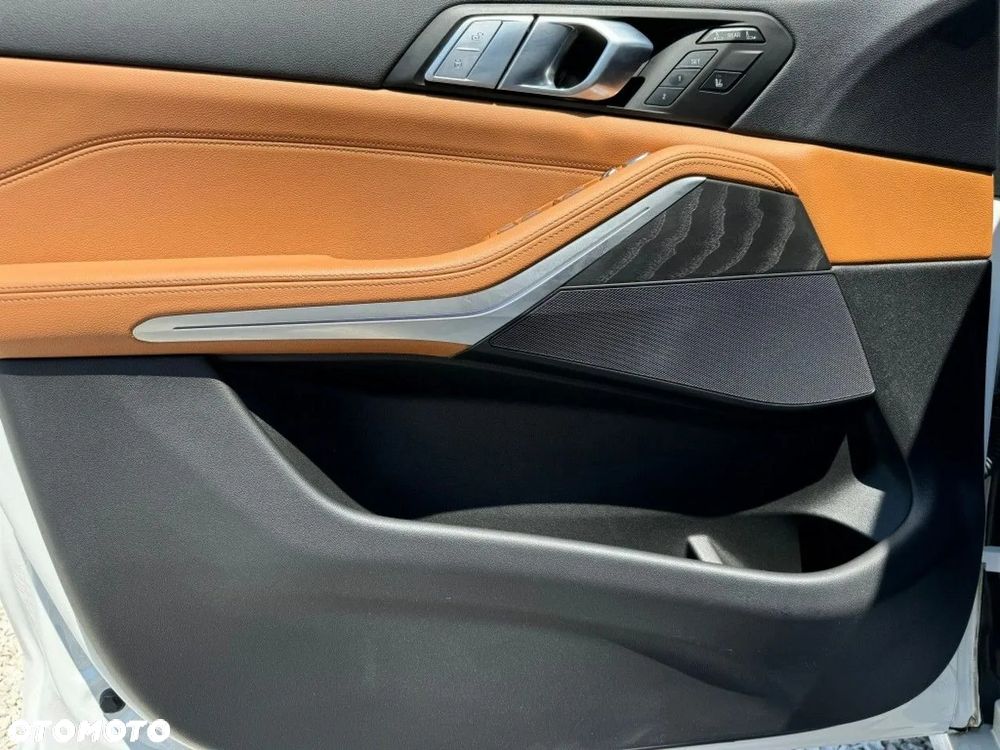 BMW X7 xDrive40i - 18