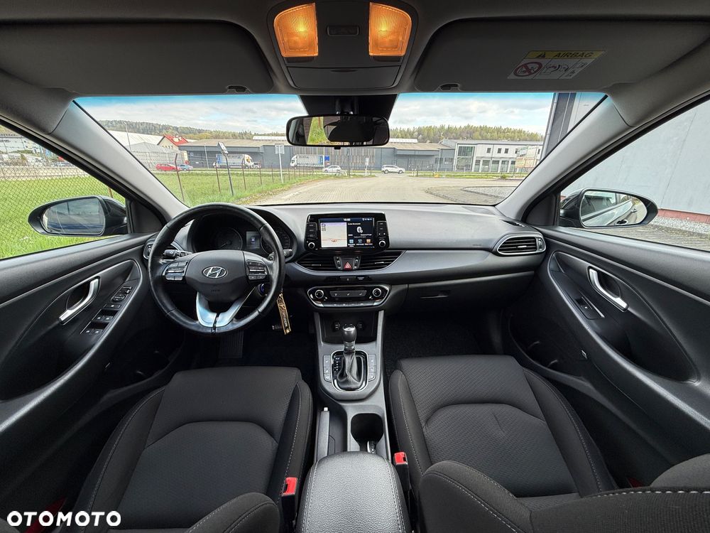 Hyundai i30 1.6 D Comfort DCT - 28