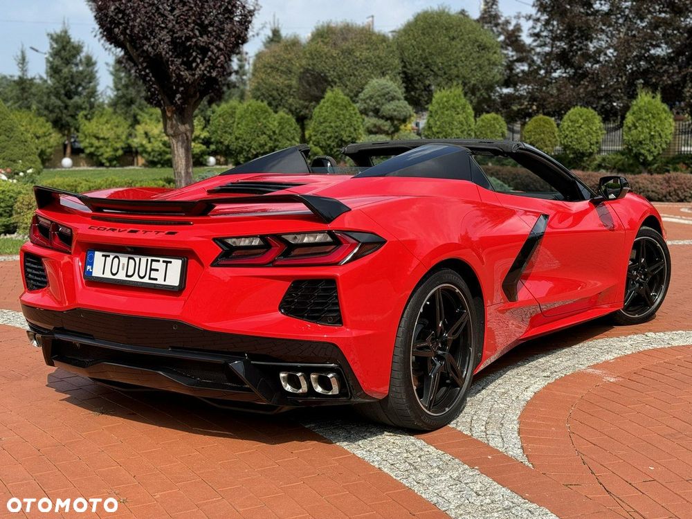 Chevrolet Corvette - 17