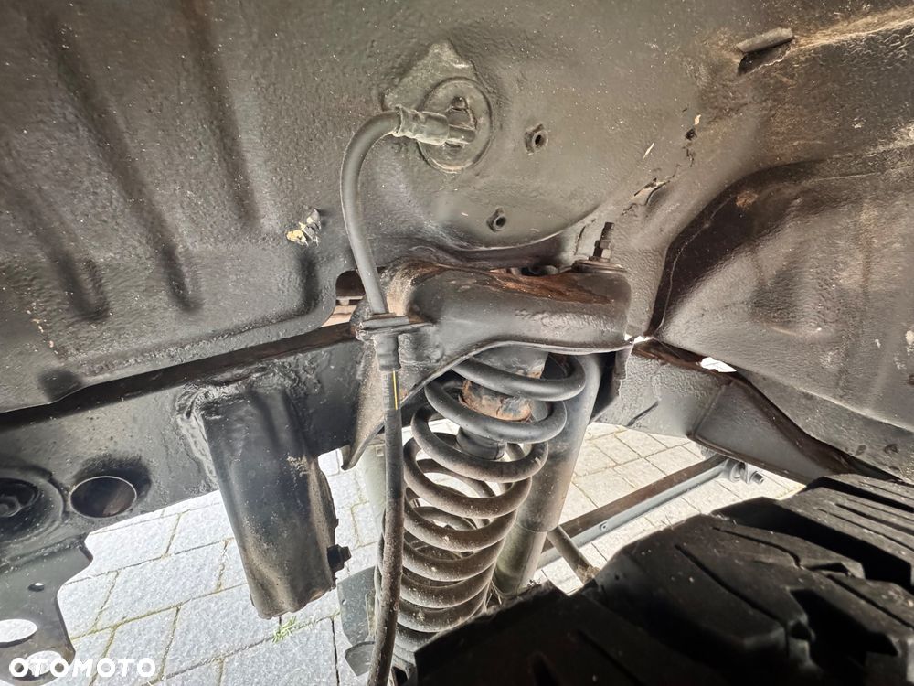 Suzuki Jimny 1.3 - 11